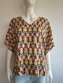 Summum top. Maat 40. Oranje/geel/print.