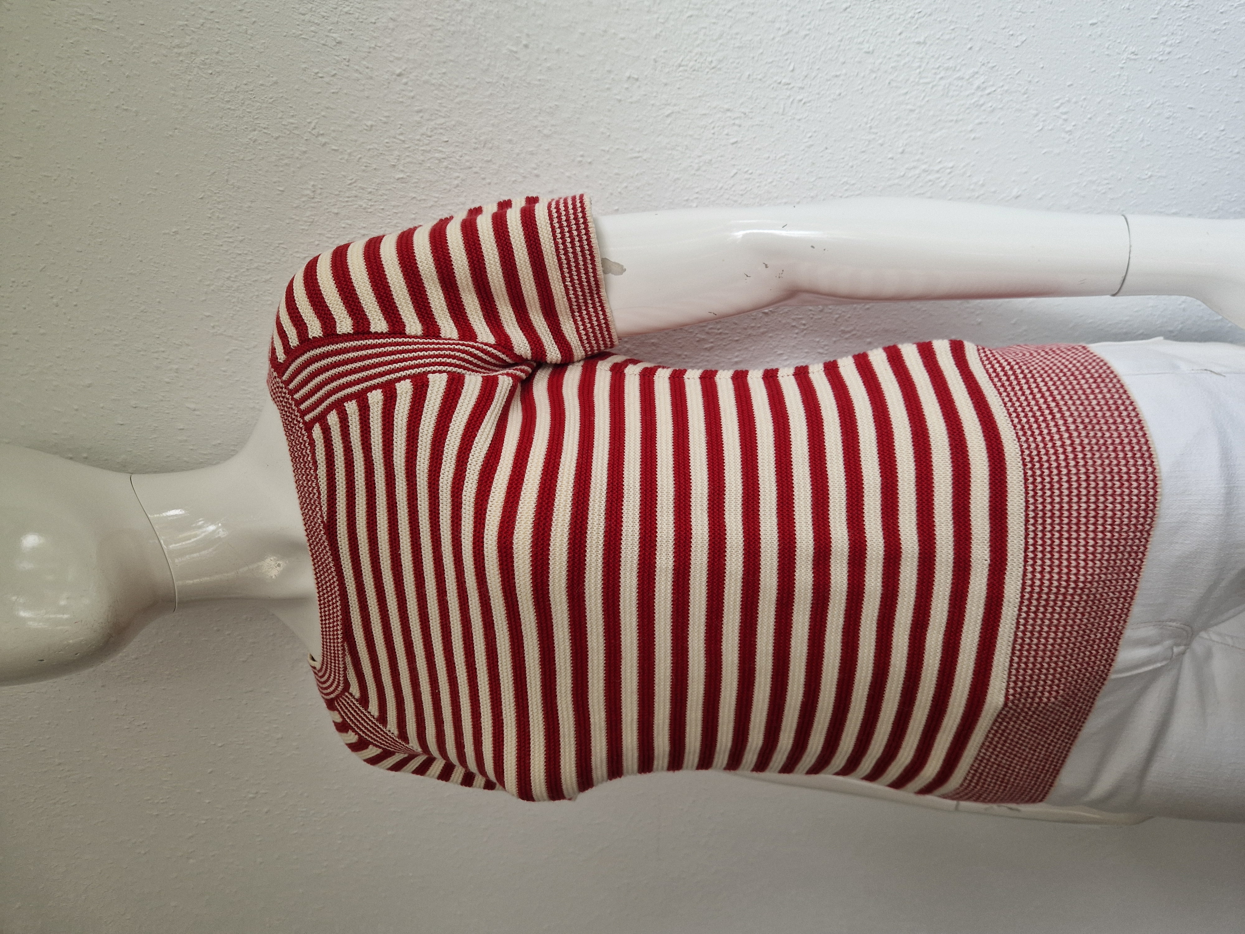 King Louie top Lily. Maat M. Rood/crème gestreept.