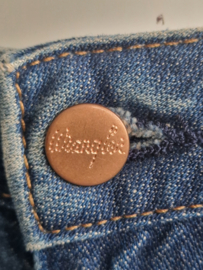 Wrangler flared jeans Wanderer. Maat 26/32, Blauw.