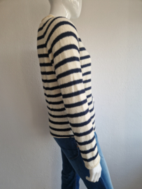 Purdey trui. Maat XL. Crème/blauw gestreept.