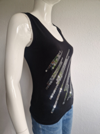 Zucchero top. Maat 38, Zwart/zilveren ringetjes.