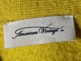 American Vintage vest. Maat M/L. Geel/merino wol.