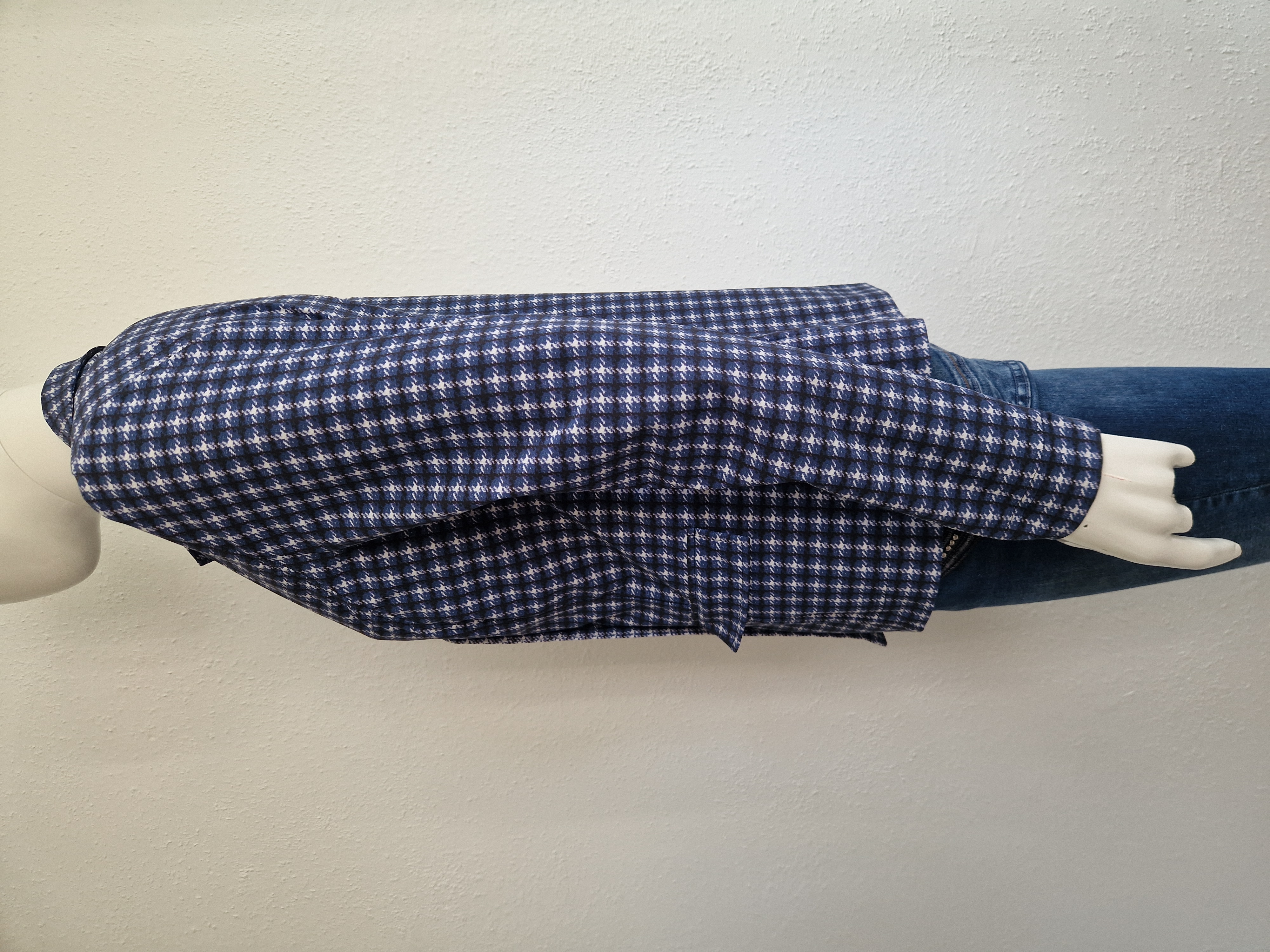 Studio Anneloes double breasted blazer. Maat M. Ruitdessin.