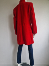 Marc Aurel mantel. Maat 40. Rood/zuiver scheerwol.