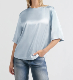 Yaya oversized t-shirt. Maat 38. Ijsblauw.