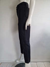 Closed pantalon Pedal Pusher. IT. maat 44, Zwart