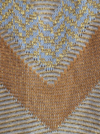 Summum zigzag top met lurex glans. Maat L