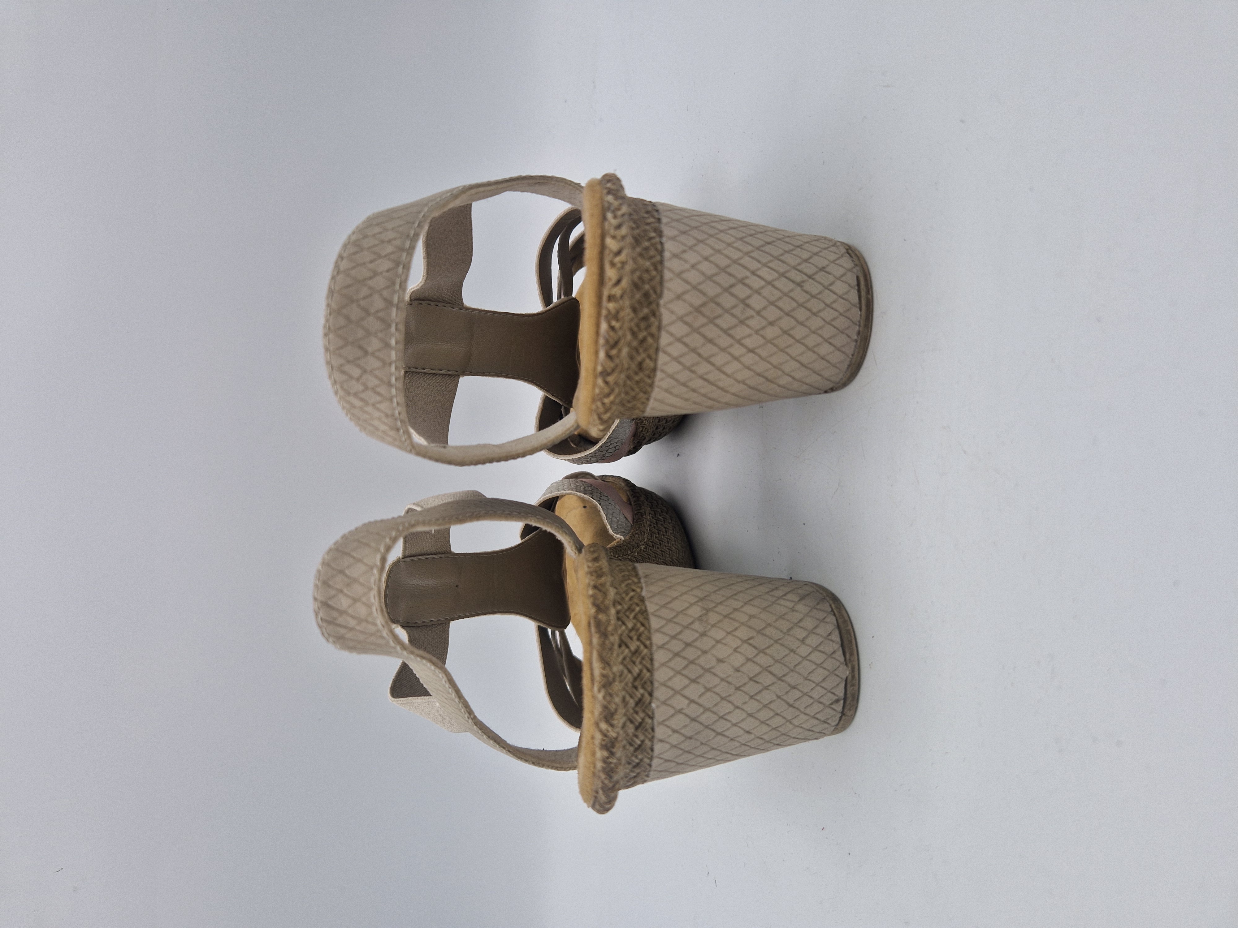 Rieker sandalen met hak. Maat 40, Zachtroze/zilver.