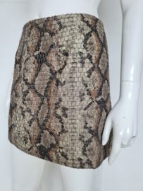 Ana Alcazar rok, Mt.40.  Snakeprint.