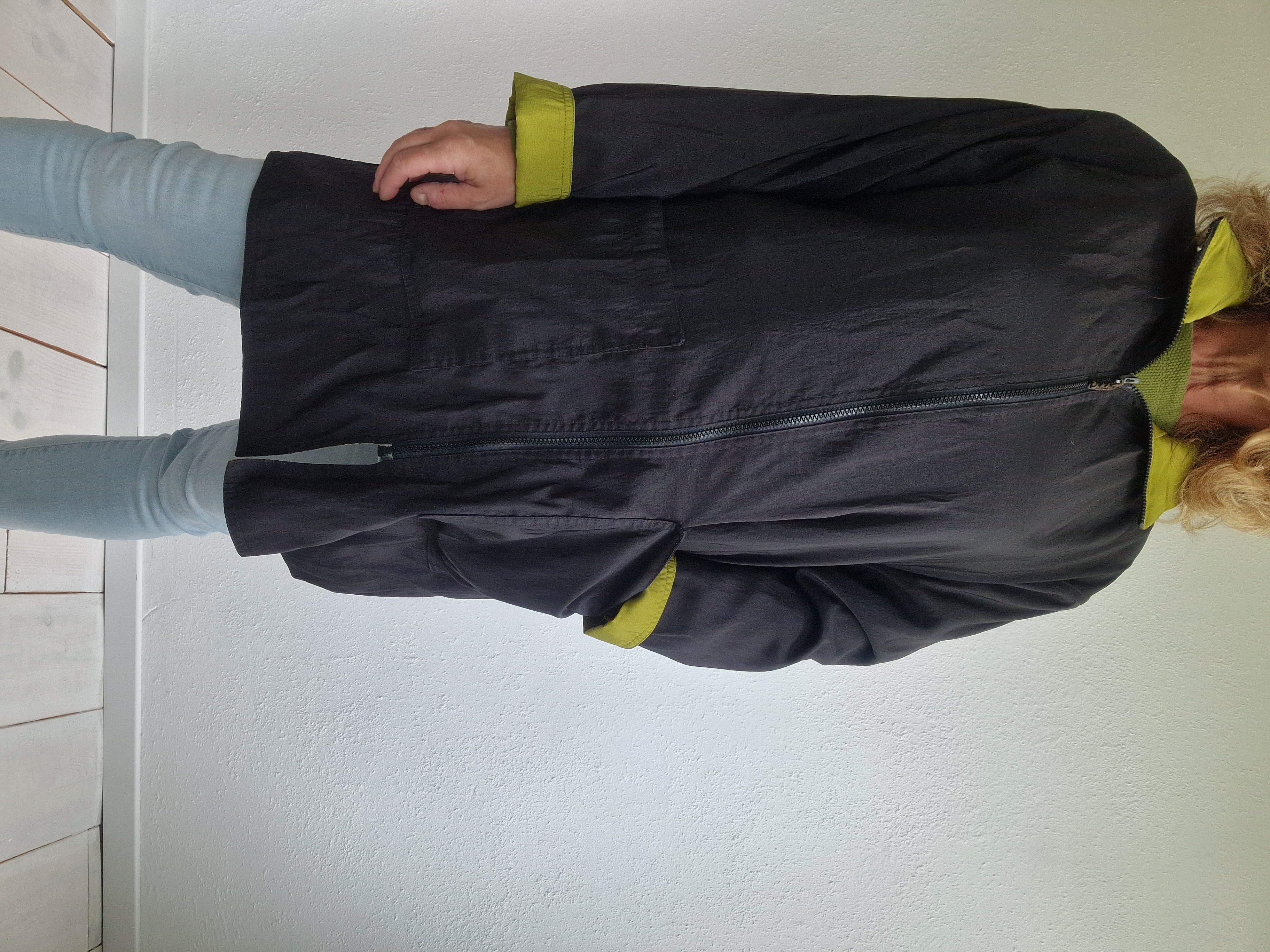 Mycra Pac reversibel regenjas. Maat M. Zwart/limegroen.