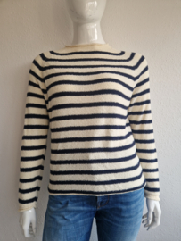 Purdey trui. Maat XL. Crème/blauw gestreept.