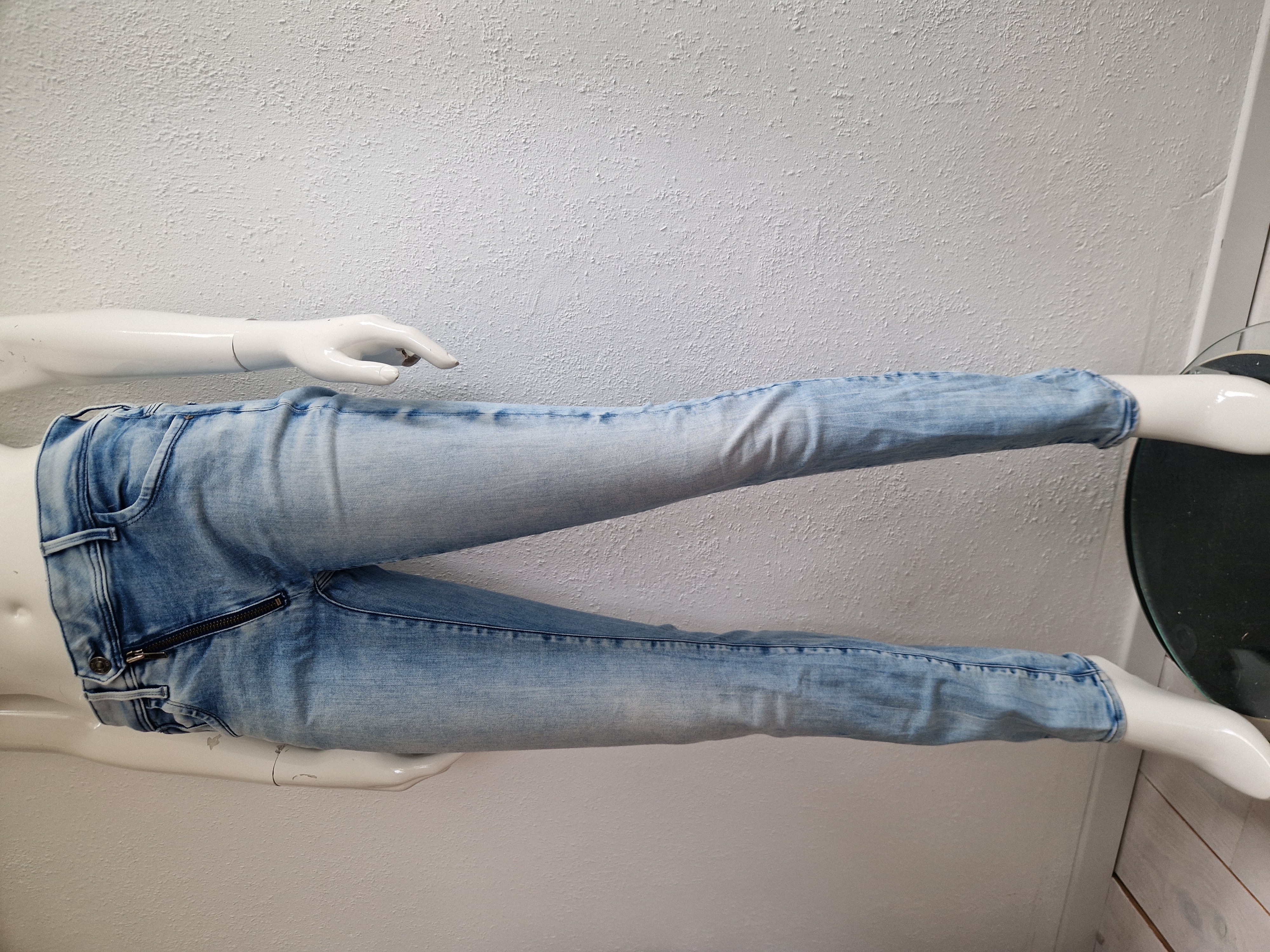 G-Star Raw Lynn Zip Mid skinny. Maat 30/34, Lichtblauw.