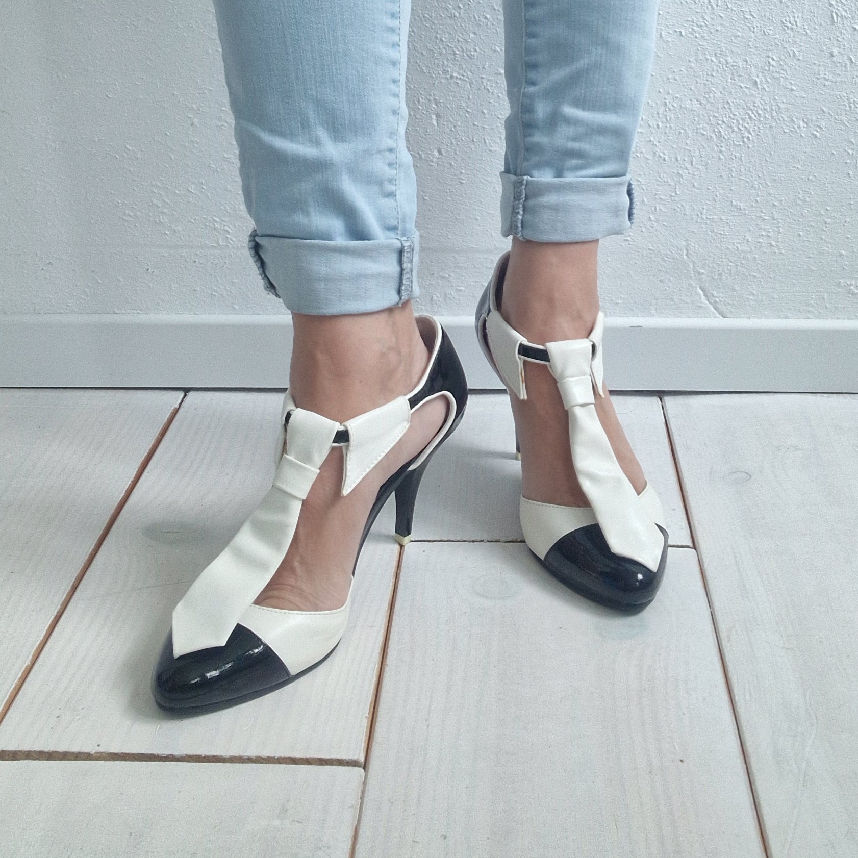 Lola Ramona pumps Revisited. Maat 40, Zwart/wit/leer.