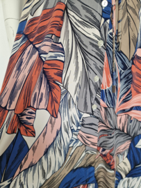 Batida jurk met kleurrijke print. Maat 5.
