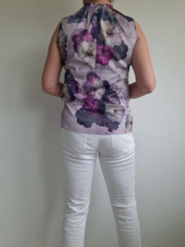 Comma top. Maat 38, Lila/bloemenprint.