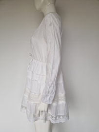 Nikkie witte kanten jurk – maat 36 – boho / Ibiza stijl