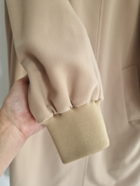 Beaumont mantel. Maat 42, Beige