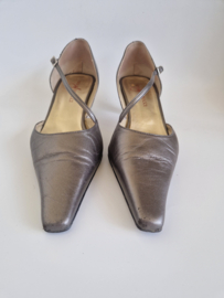 Nina Fiarucci metallic leren pumps met bandje. Maat 7