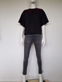 7 For All Mankind Eyelet and String top. Maat S. Zwart/rood.