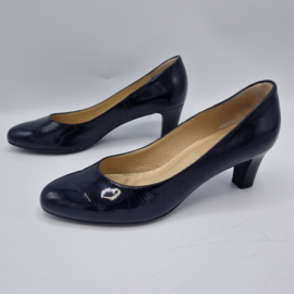 Peter Kaiser pumps. Mt. 5,5. Donkerblauw/ lakleer.