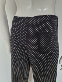 Studio Anneloes pantalon. Maat M. Zwart/stippenprint.