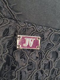 Josh V. jurk Roma. Maat S. Zwart