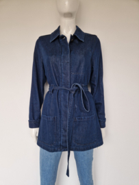 Goldgarn denim jas. Maat L. Blauw.