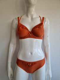 Marlies Dekkers set. Maat 75E/M. Oranje