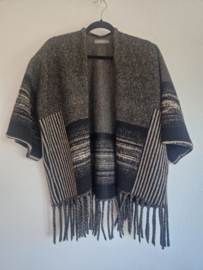 Geisha vest/poncho | Maat S/M | Zwart/ecru |