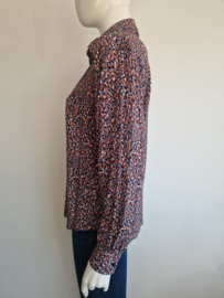 Studio Anneloes Lotte Leopard Bow blouse. Maat L. Lila/print.