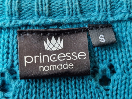 Princesse Nomade vest. Maat S. Turquoise/ ajourgebreid.