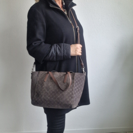 Joop! Handtas. Maat M. Dark grey/leer.