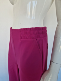 Studio Anneloes travelstof broek fuchsia roze. Maat M
