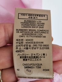 Burberry T-shirt met V-hals. Maat M. Lichtroze.