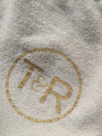 Trix & Rees top Rome. Maat M. Beige.