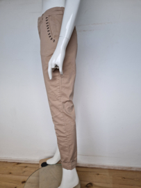 Summum pantalon. Mt. 34. Beige.