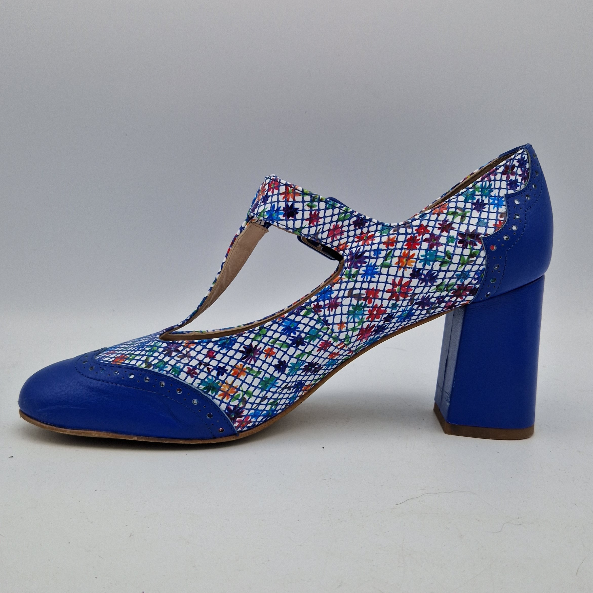 Vintage pumps. Maat 39. Kobaltblauw/leer.