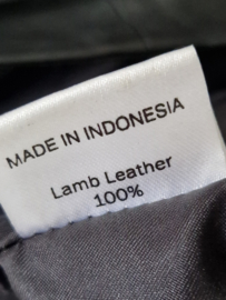 Atelier Amsterdam lamsleren pantalon. Maat L.