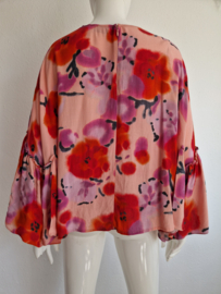 Essentiel Antwerp Blushing Floral top. Maat S. Roze/rood.