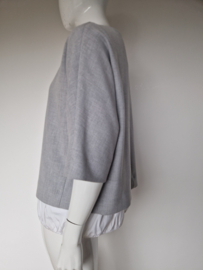 COS dubbellaagse top. Maat 44, Grijs/wit.