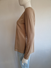 Milano Italy blouse. Maat L. Karamel.