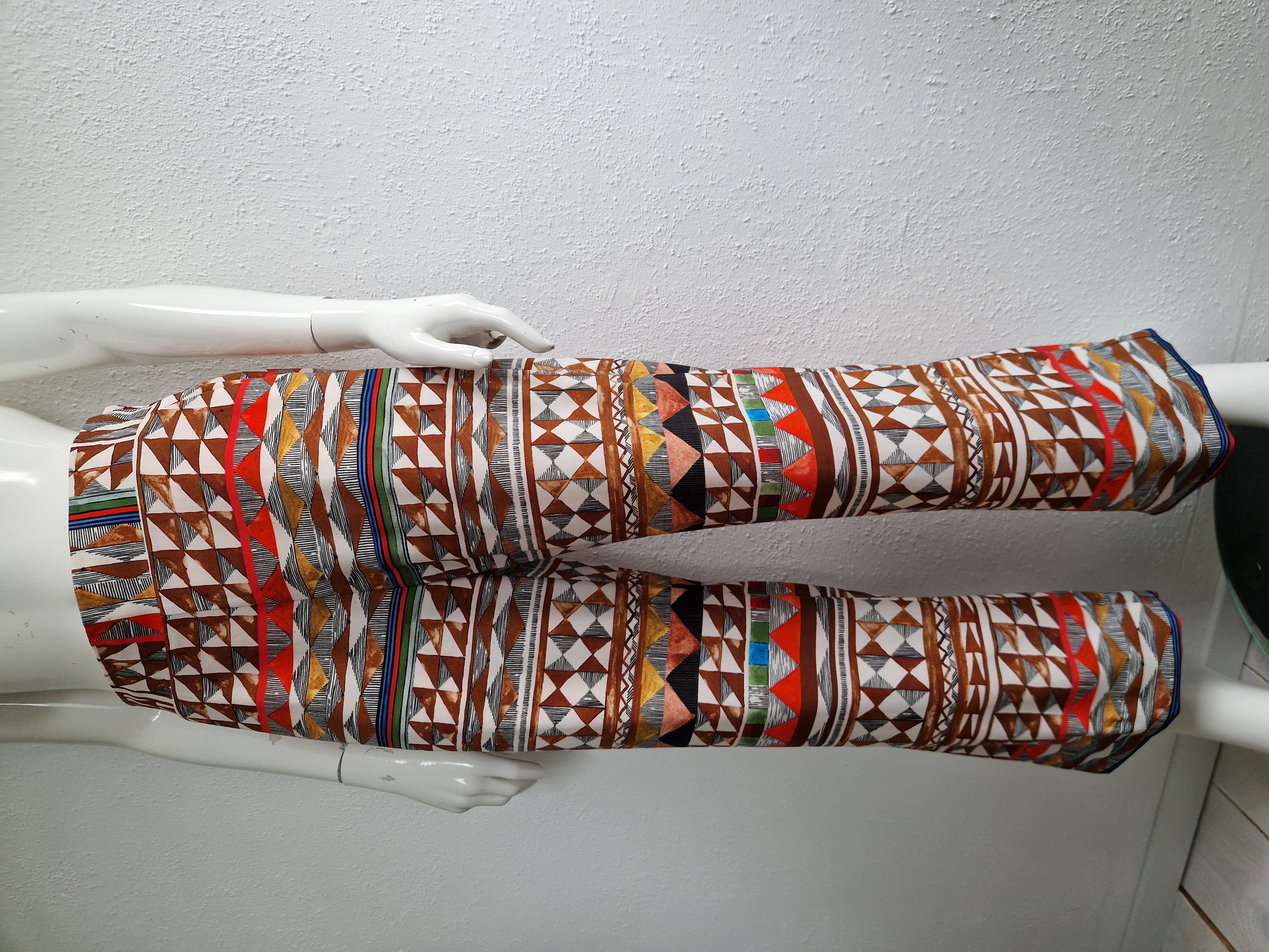 Caroline Biss pantalon. Maat 36, All over print.