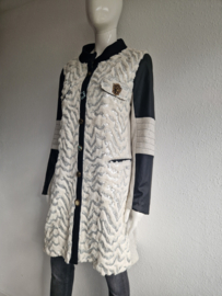 Elisa Cavaletti mantel. Maat XL. Creme/zwart