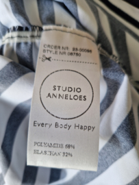 Studio Anneloes off shoulder top. Maat XXL. Navy/wit gestreept.