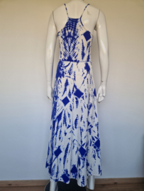 Essentiel Antwerp Viajar jurk. Blauw/wit. Maat M.
