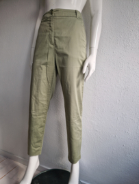 Gerry Weber pantalon. Maat 38. Zachtgroen.