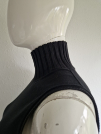 Strenesse Blue mouwloze coltruil. Maat 40, Zwart/zijde.