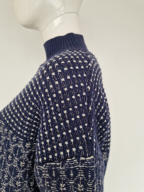 COS trui met turtleneck. Maat M. Blauw/wit.