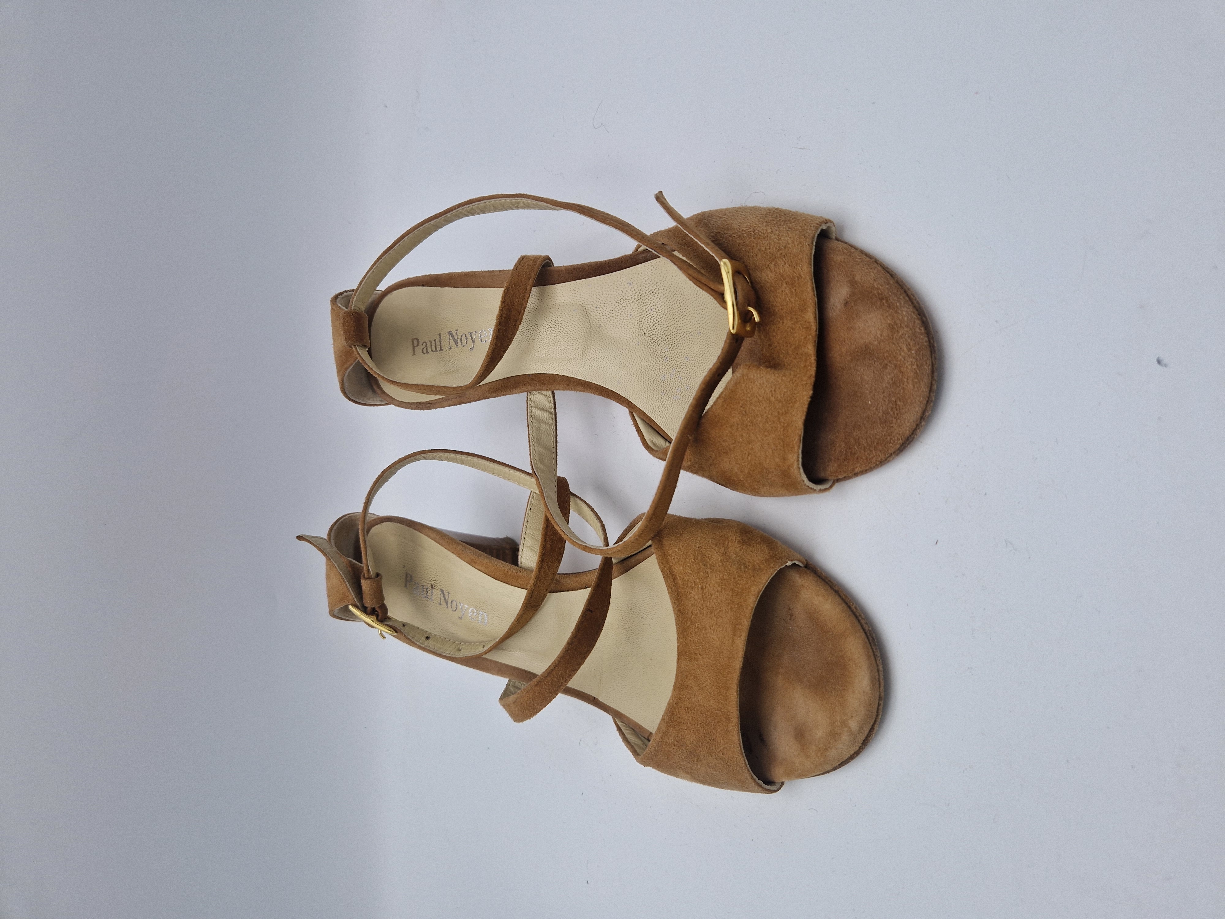 Paul Noyen sandalen. Maat 40, Karamel/suede.