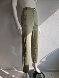 Gerry Weber pantalon. Maat 38. Zachtgroen.